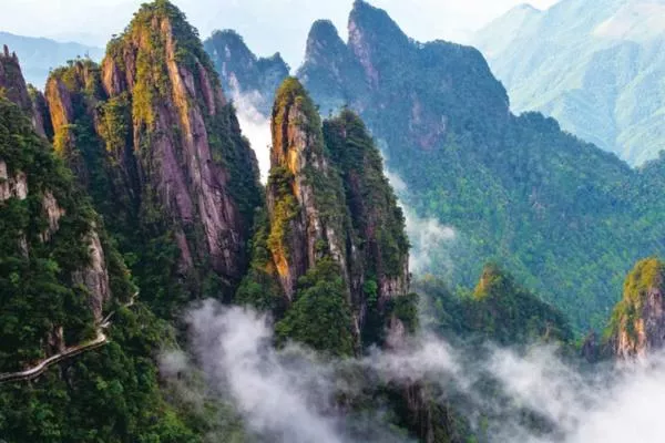 莽山五指峰景區(qū)<a href='http://palmettodecks.com/' target=_blank>旅游攻略</a>一日游